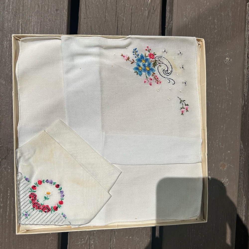 Vintage handkerchief in original box